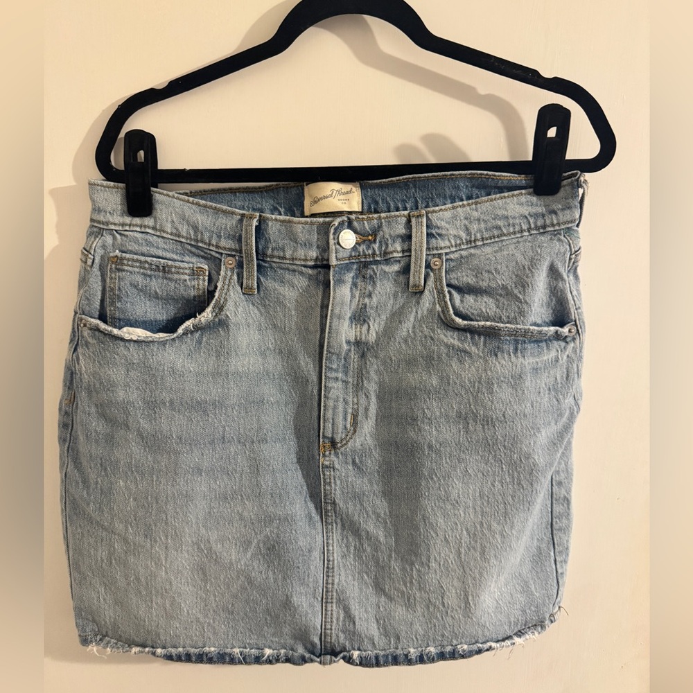Universal Thread Denim Mini Skirt Raw Hem 10 Light Wash Blue Womens Jean Skirt